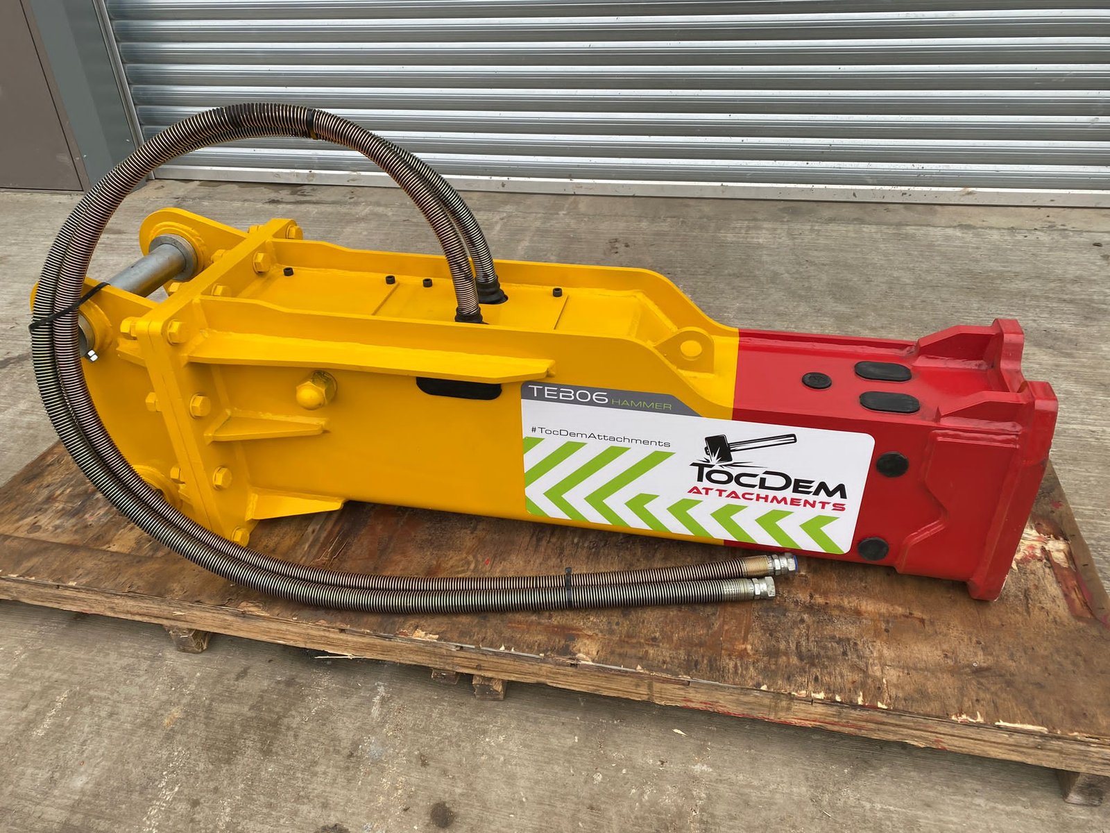 TEB06 11.0-18.0 Tonne Pecker Breaker Hammer